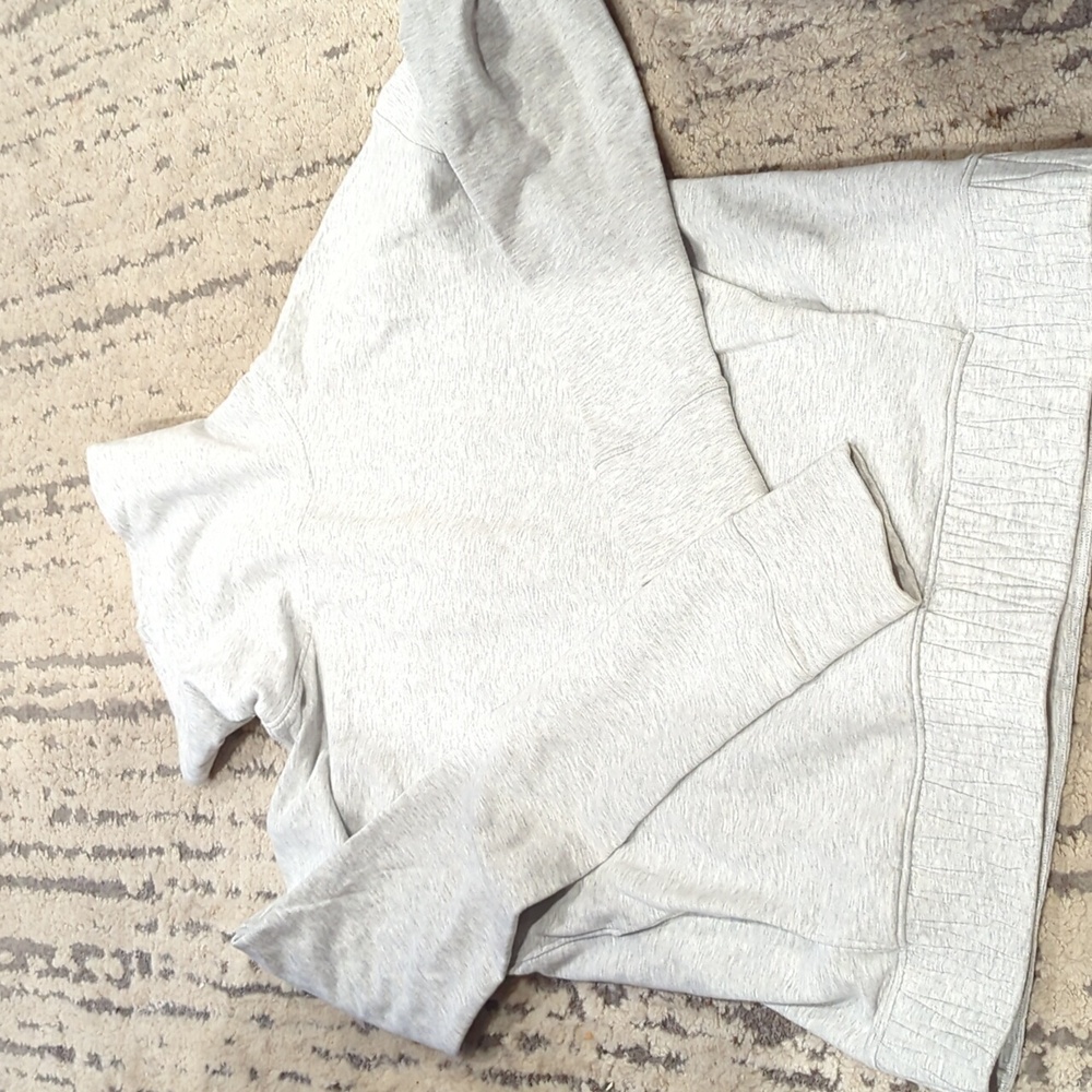 Lululemon Stress Less Pullover Heathered Core Ultra Light Grey - Picture 9 of 10